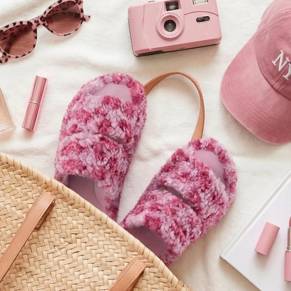 Cozy Pink EverFoams Womens Fuzzy Open-toe Slippers Soft Comfy - Picture 3 of 6